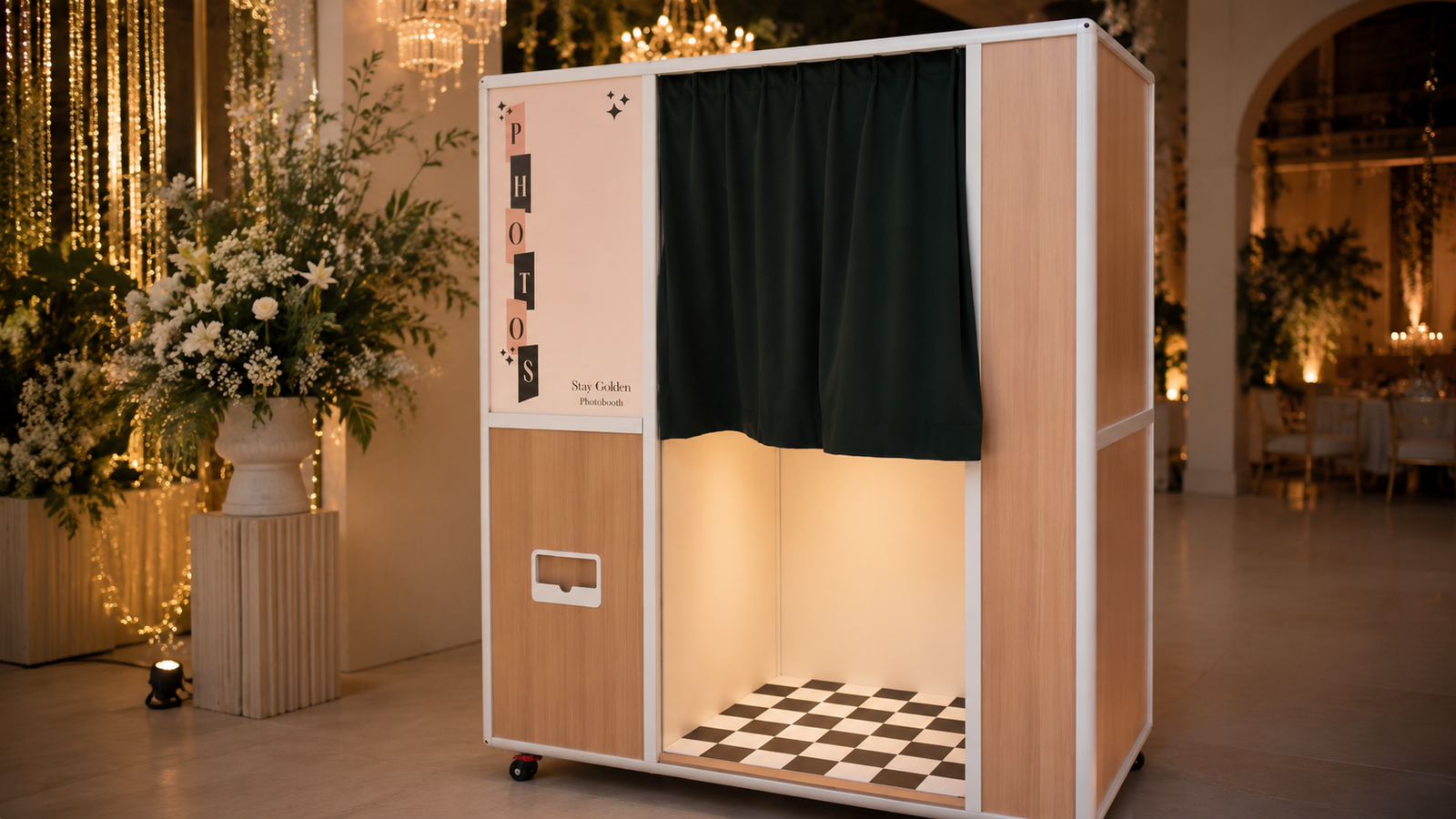 Enclosed Photobooth: The Perfect Private Photo Experience for Events